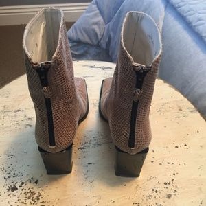 Stuart Weitzman Shoes - Stuart Weitzman Snake Embossed Ankle Boots Stuart Weitzman Shoes - Stuart Weitzman Snake Embossed Ankle Boots
